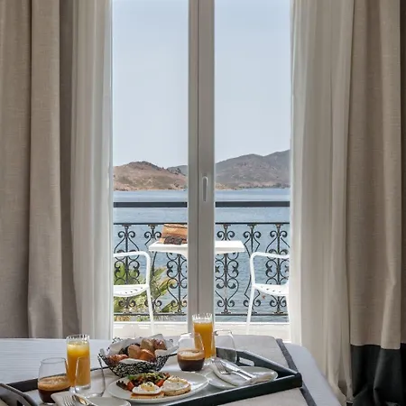 银滩酒店 Grikos Bay (Patmos)