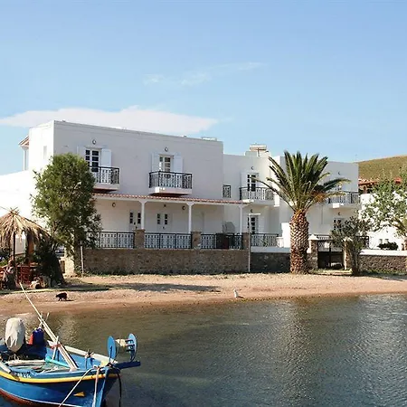 银滩酒店 Grikos Bay (Patmos)